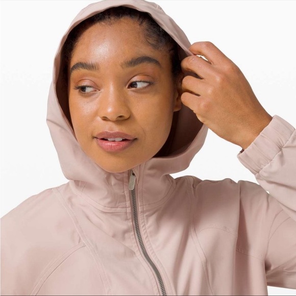 Lululemon Pack It Up Jacket - Picture 4 of 16